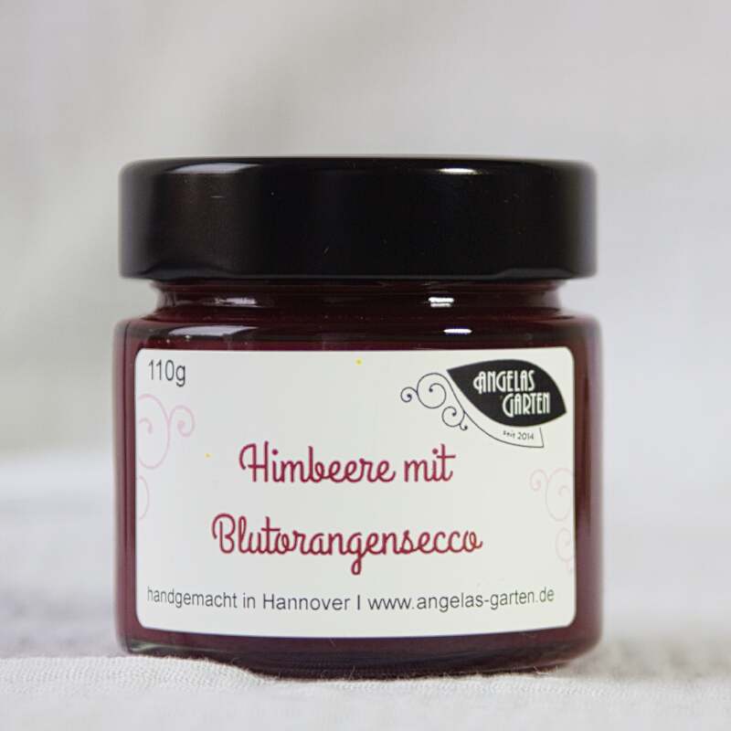 Himbeere mit Blutorangensecco - fruchtig, himbeerig 